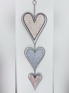 Heart-Shaped Metal Wall Decor in Silver